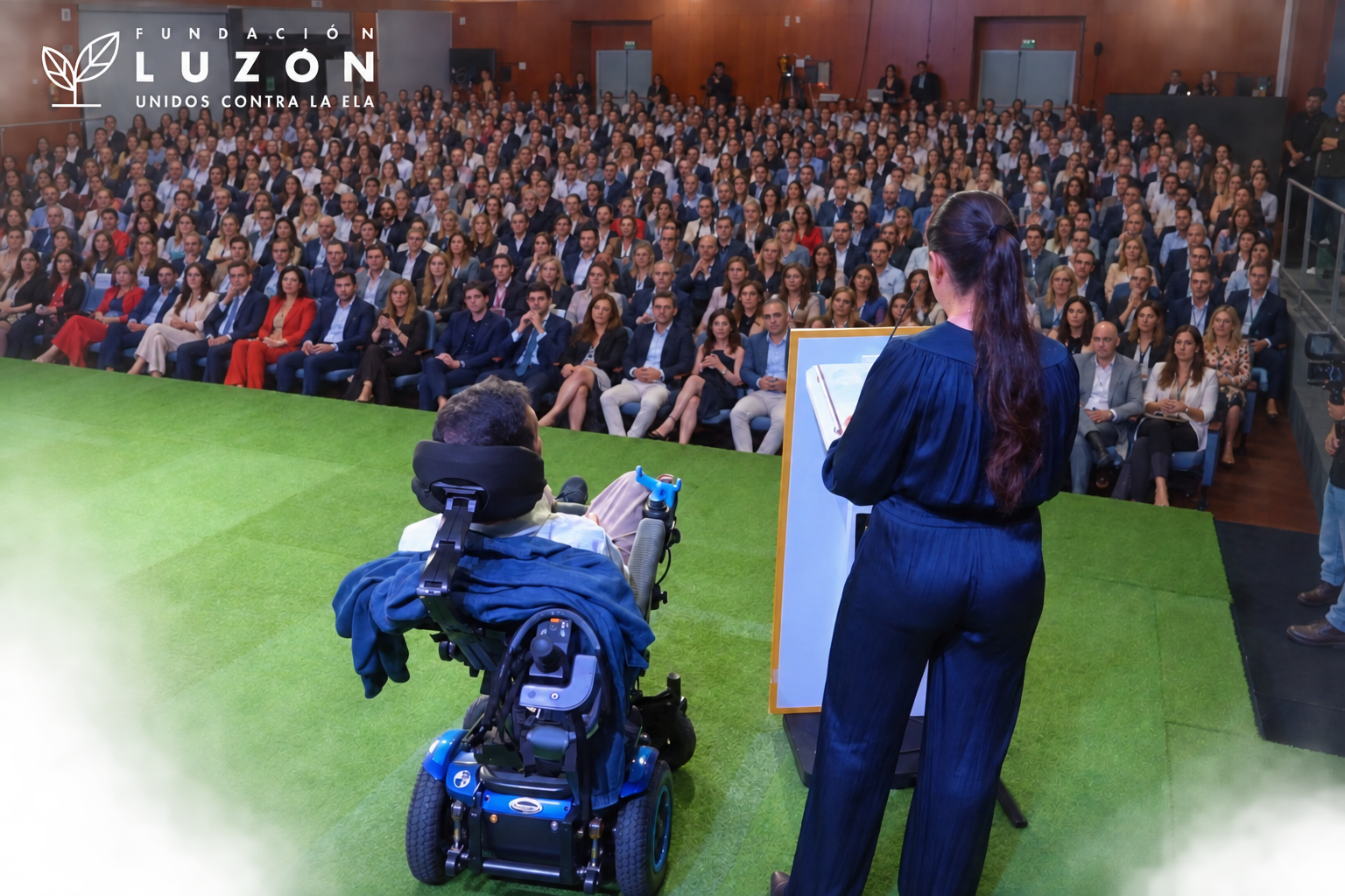 Gala solidaria Somos Fanes 2026 a beneficio de la Fundación Luzón, con el logotipo de la entidad en la esquina superior izquierda